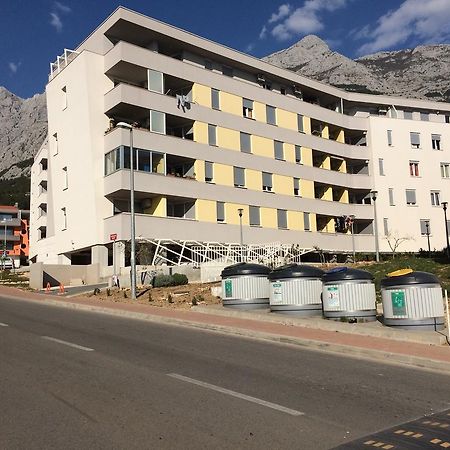 Antonijas Sunny Apartment Makarska Exterior foto