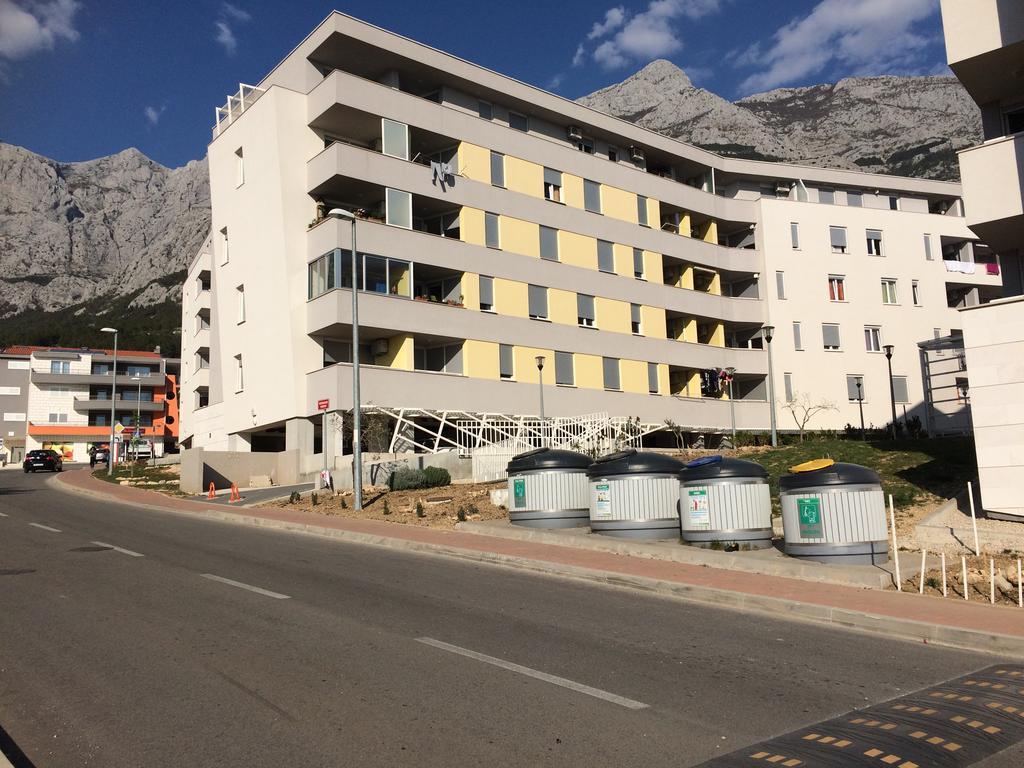 Antonijas Sunny Apartment Makarska Exterior foto