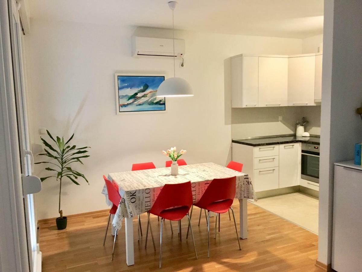 Antonijas Sunny Apartment Makarska Exterior foto
